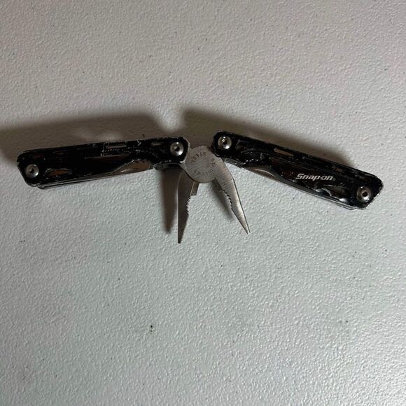 Snap-On Stainless Steel Multi-Tool - Picture 1 of 14